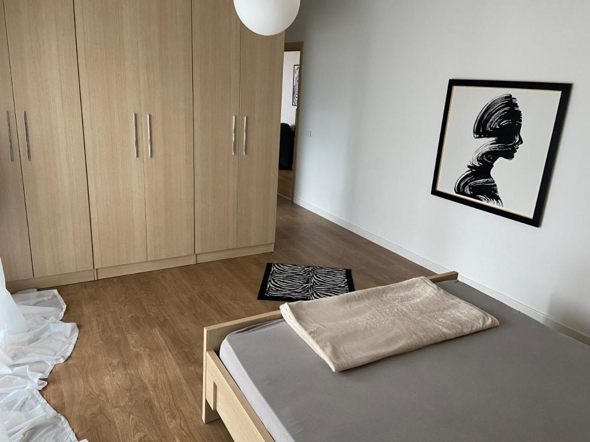 Mb Luxury Apartments ティラナ エクステリア 写真
