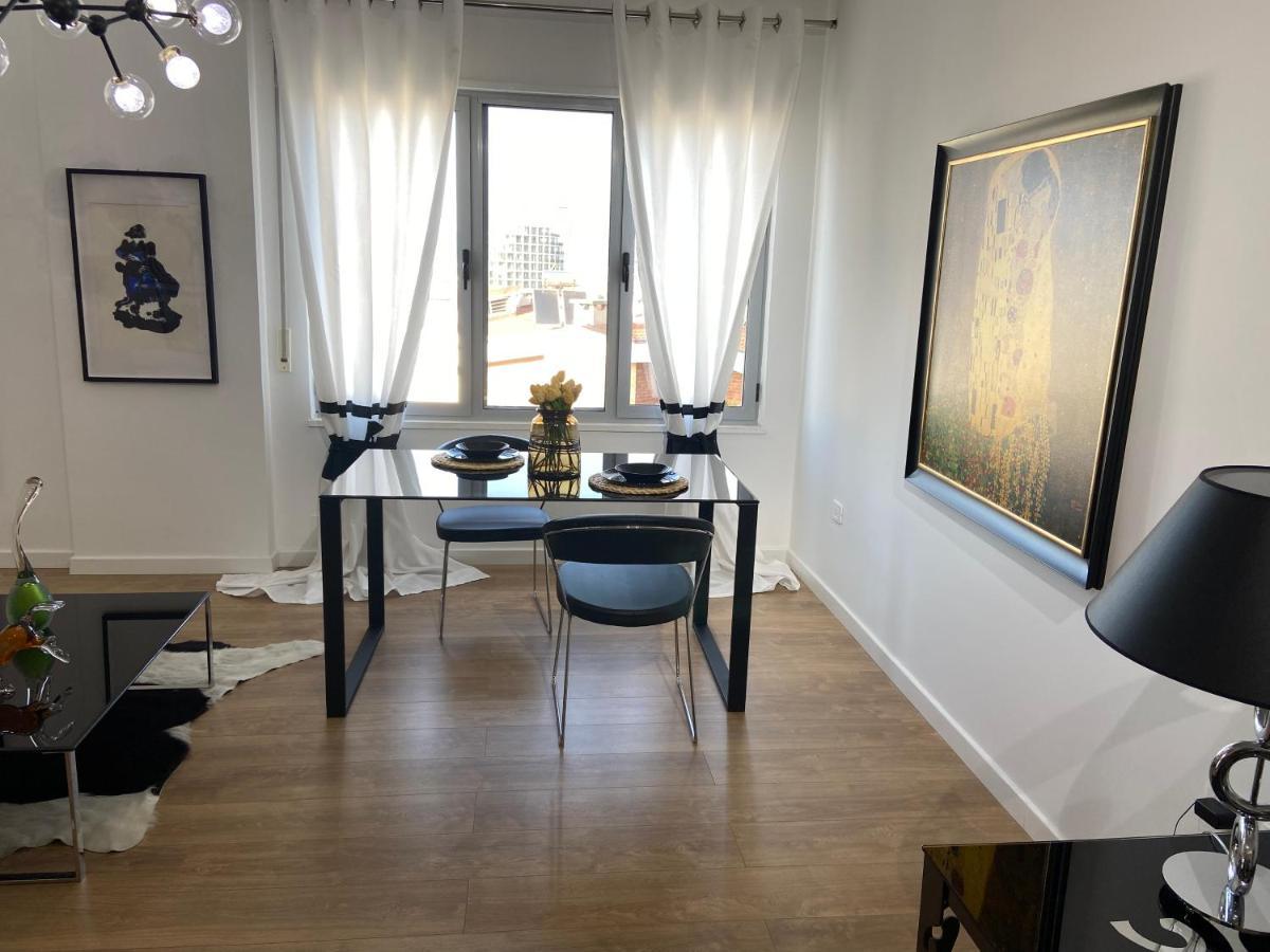 Mb Luxury Apartments ティラナ エクステリア 写真