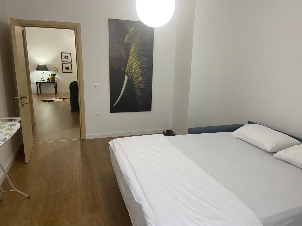 Mb Luxury Apartments ティラナ エクステリア 写真